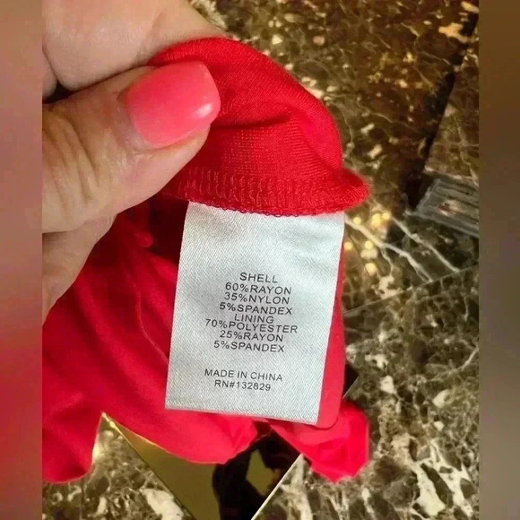 NWT- LOVERS AND FRIENDS Cece Gown in Red Rose- Size-medium - Picture 10 of 11